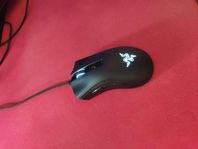 Gamingmus och stor musmatta