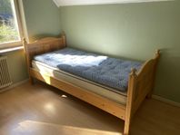 Sängar bortskänkes i befintligt skick
