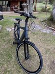 Elcykel med mittmotor 