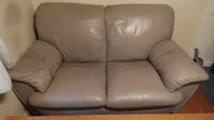 2 sofas plus a coffee table