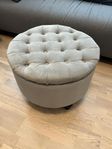 Sittpuff från Mio i sammet