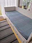 Hemnes bäddsoffa, knappt använd