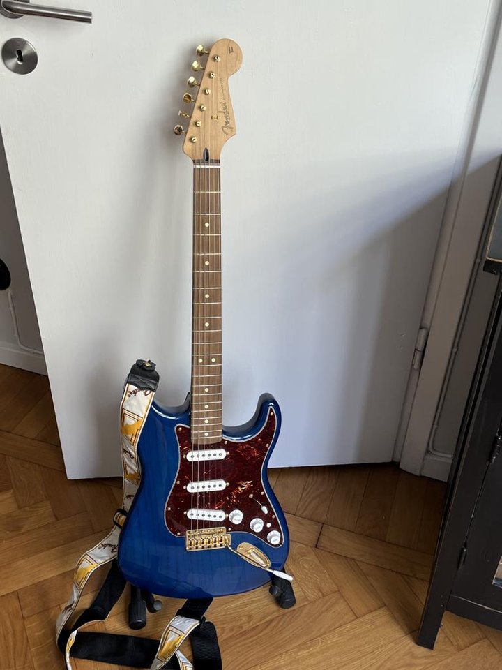 Fender Stratocaster Deluxe – ...