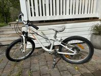 MTB cykel 20 tum specialized hotrock