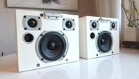 Audiovector K-X high-end vägghögtalare