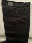 1 par svarta jeans storlek 33x32