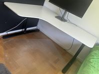 bekant skrivbord