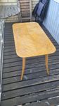 Äldre träbord 