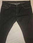 Hugo Boss jeans oanvända