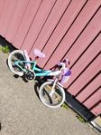 Elsa barncykel samt sparkcykel