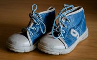 Sneakers – stl 22 – blå/grå Garvalin