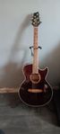 Ibanez sx 72 elakustisk gitarr.