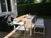 Trädgårdsbord med bänken 