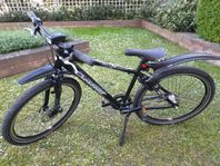 Crescent Ire svart 26tum 7växlad ramsize 430