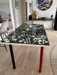 Skrivbord med glasskiva 150x80cm