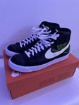 Nike Skor - Blazer Mid 77 - Storlek 44,5