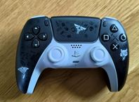 1st PS5 DualSense - The Last of Us utförande
