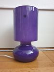 Lampa IKEA Lykta, i glas, lila.