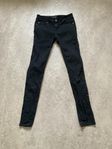 (Nr 91) Only. Svarta stretchbyxor. Dam. Stl: 36.