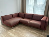 Rostbrun soffa