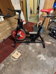 säljer spinningcykel 