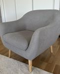 fåtölj och soffa