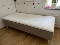 Säng, 90 cm, från IKEA
