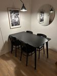 Bord och stolar