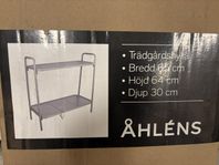 Trädgårdshylla, ny i kartong.