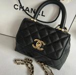 Chanel mini