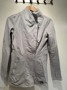 The North Face sweater (size S)
