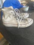 Converse storlek 37 i bra skick