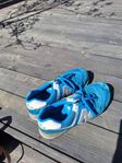 Skor New Balance stl 44