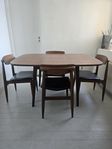 Vintage mid-century träbord och 4 stolar