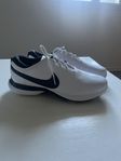 Helt Nya Nike Golf Victory 3 golfskor
