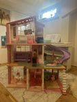Barbie dreamhouse