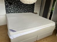 Bäddmadrass IKEA Tafjord 180 cm memory foam inkl madrasskyd