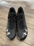 Fotbollsskor Under Armour storlek 45