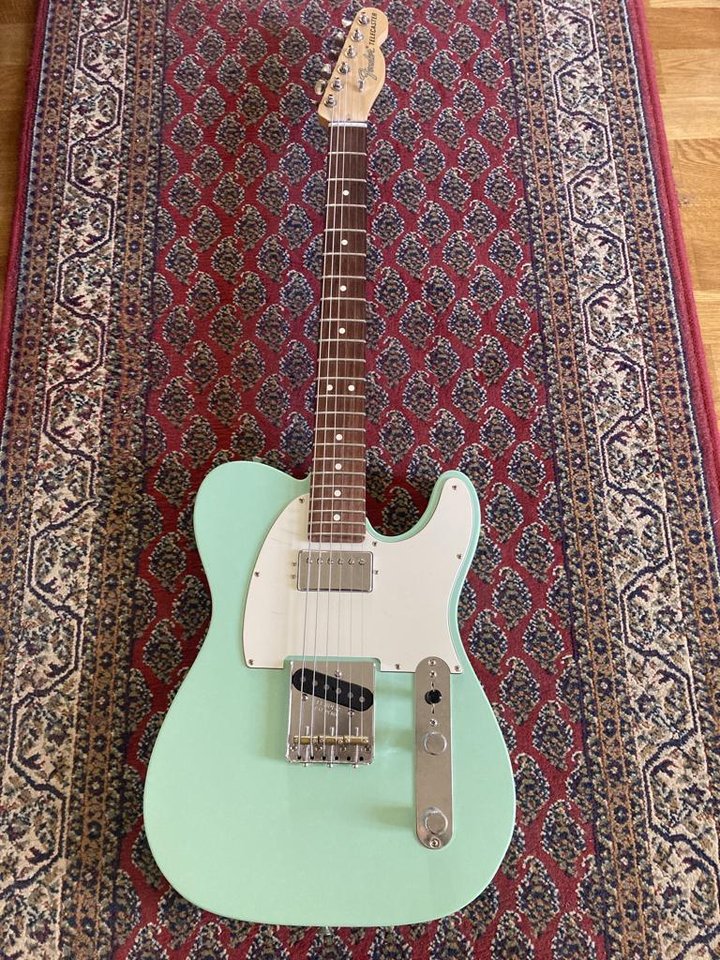 fender American performer HS