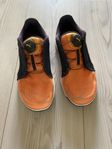 Golfskor strl 36