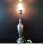 Stor BORDSLAMPA tenn Svensk vintagstil i tenn.