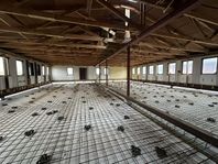 Förberedd betongplatta till salu – redo för gjutning!
