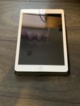 iPad 2018 32 GB (6:e generationen)