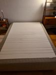 Säng 140 SKÅRER (IKEA)