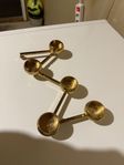 Kling ljusstake i guld 