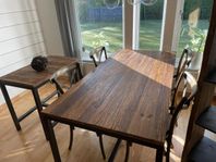 Matbord med sideboard och 4 stolar estewood