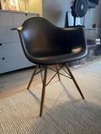 Eames DAW i superfint skick 