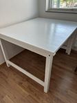 Köksbord 120*100 bortskänkes