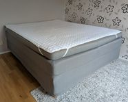 Kontinentalsäng 160x200 cm med Bäddmadrass + Madrasskydd