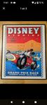 Disney Studios Grand Prix Race 1938 Poster inramad Mickey